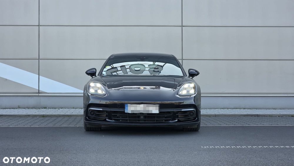 Porsche Panamera 4S - 11
