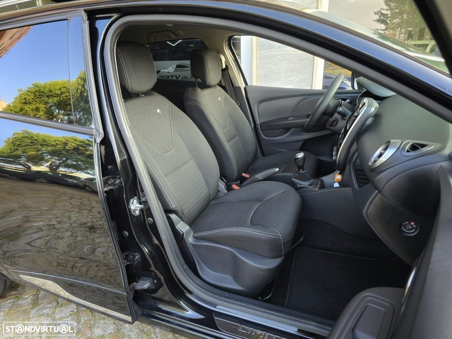 Renault Clio Sport Tourer 0.9 TCe Limited Edition - 7
