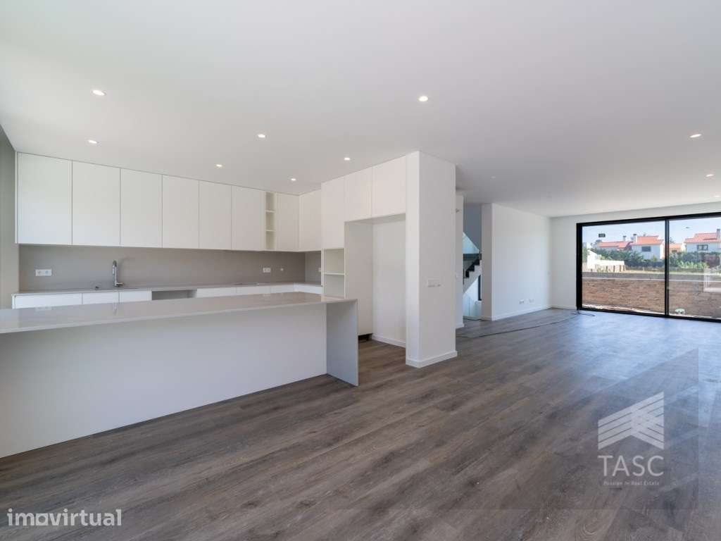 Moradia Nova com Piscina em Murches Terreno de 1.055 m² - Grande imagem: 4/40