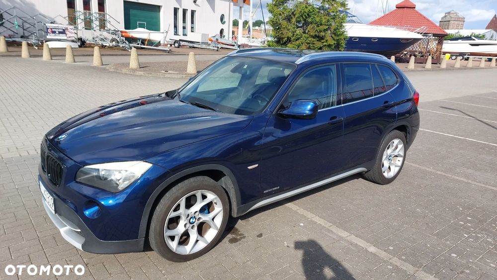BMW X1 xDrive18d xLine - 9