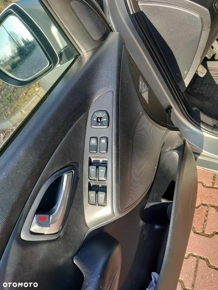 Hyundai ix35 2.0 CRDi 2WD Style - 12