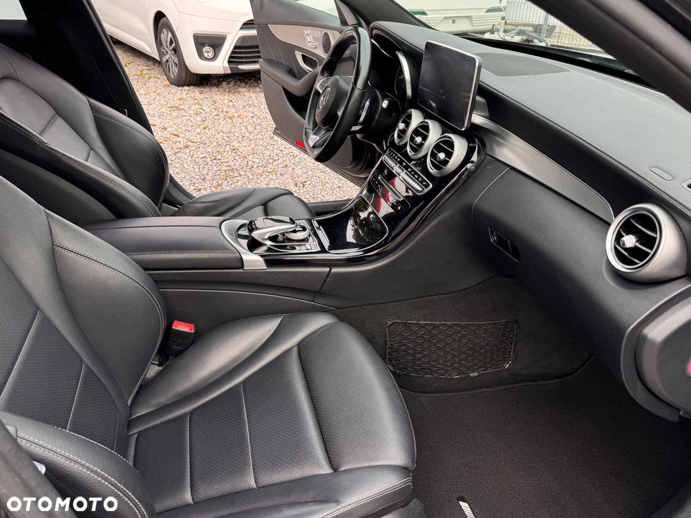 Mercedes-Benz Klasa C 200 7G-TRONIC AMG Line - 20