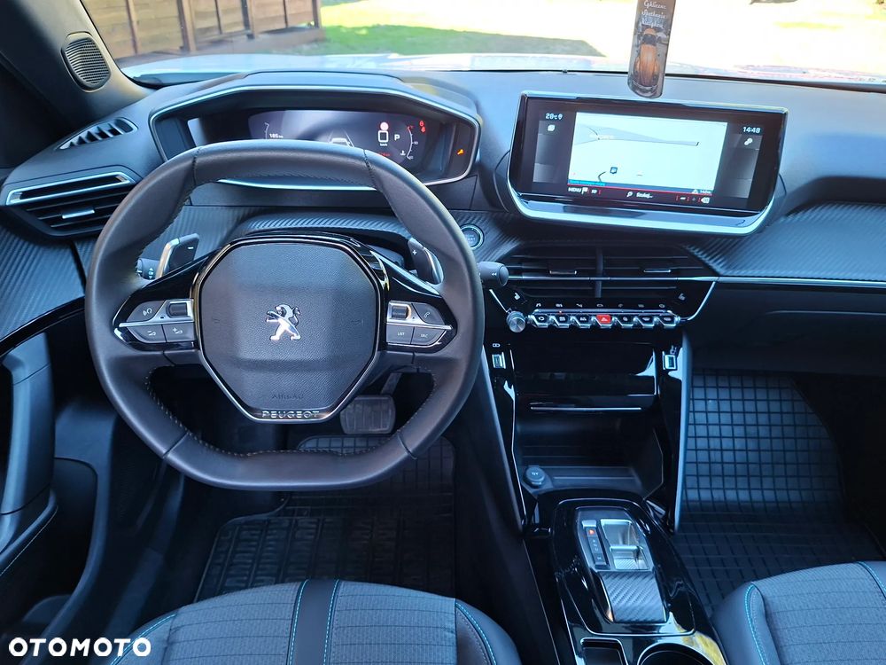 Peugeot 2008 1.2 PureTech Allure Pack S&S EAT8 - 29