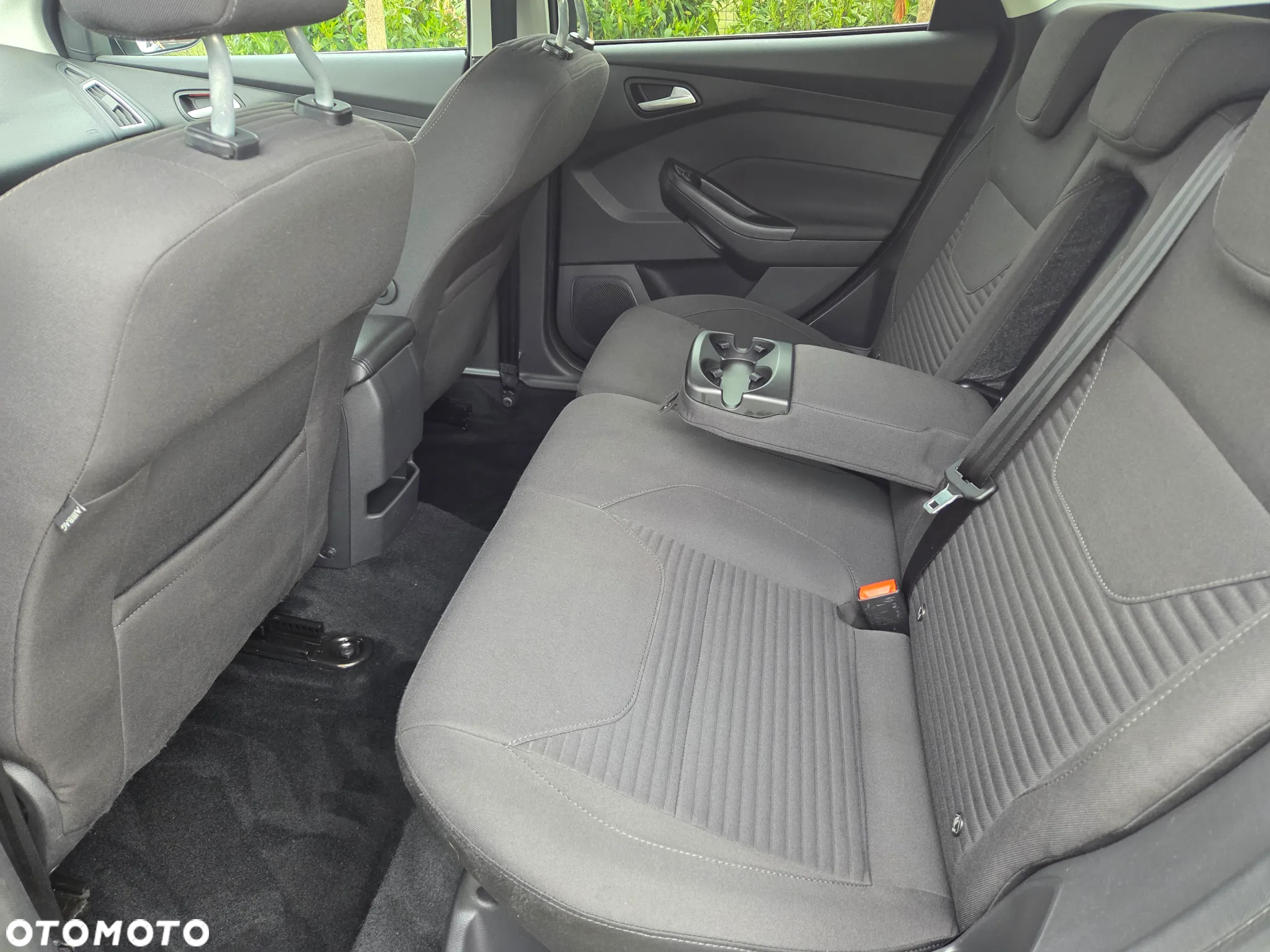 Ford Focus 1.0 EcoBoost Hybrid ST-LINE - 13