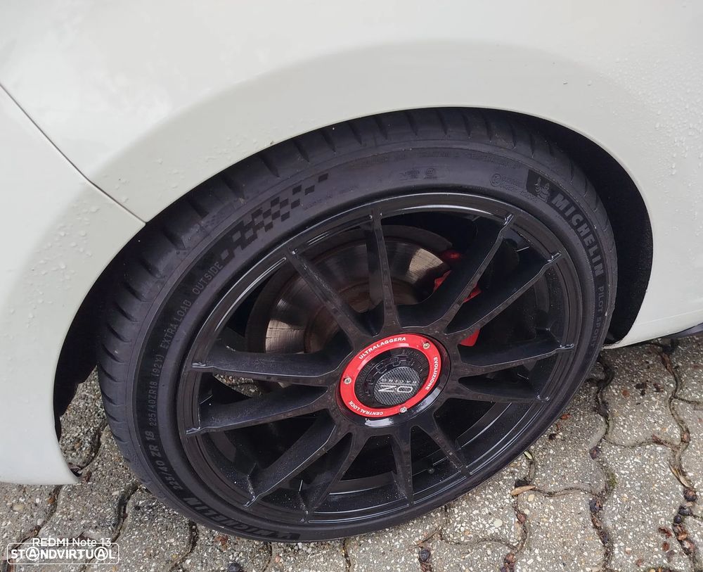 VW Golf 2.0 GTI DSG - 4