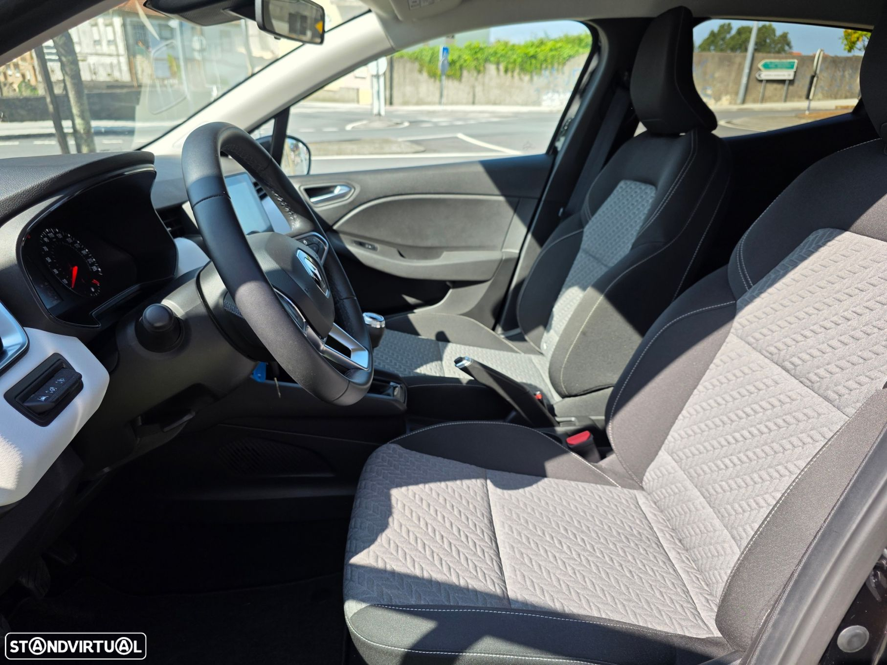 Renault Clio 1.5 Blue dCi Evolution - 24