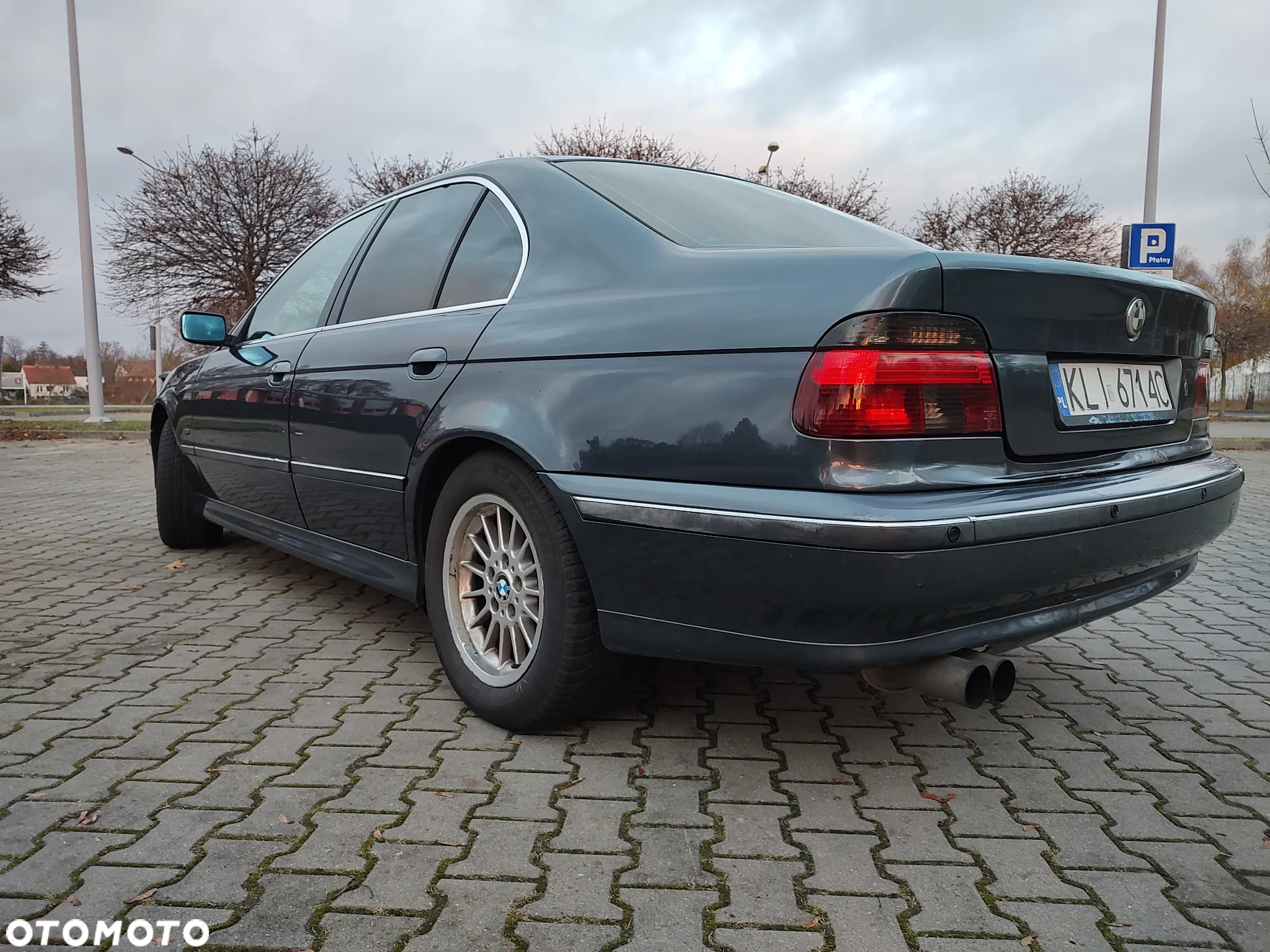BMW Seria 5 520i - 11