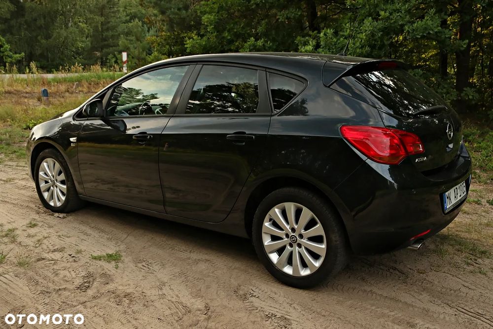Opel Astra 1.4 Turbo - 27
