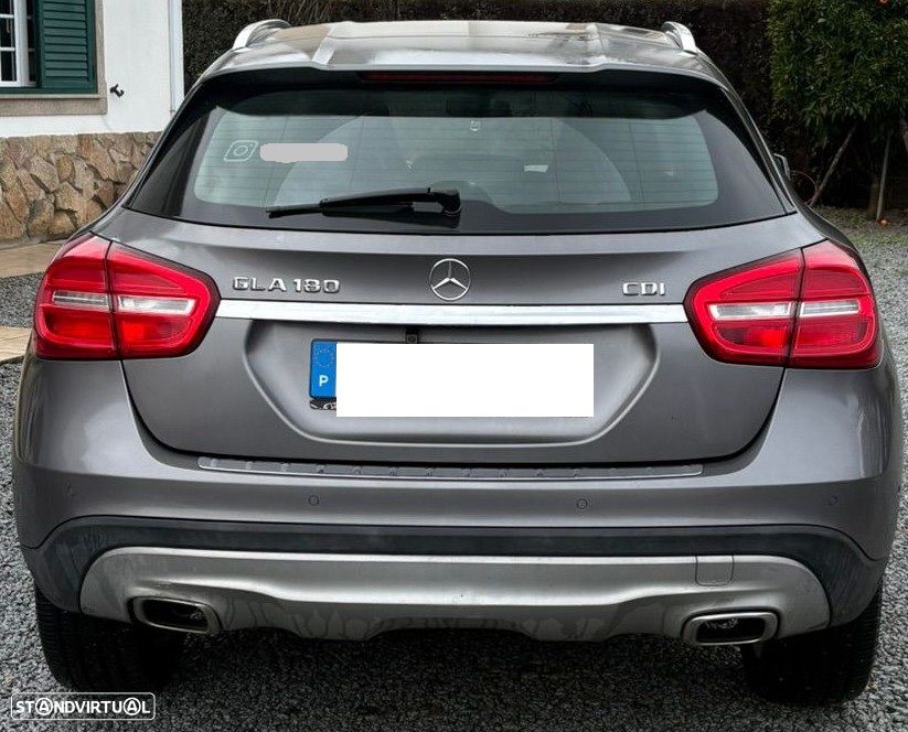 Mercedes-Benz GLA 180 CDI Urban Aut. - 2