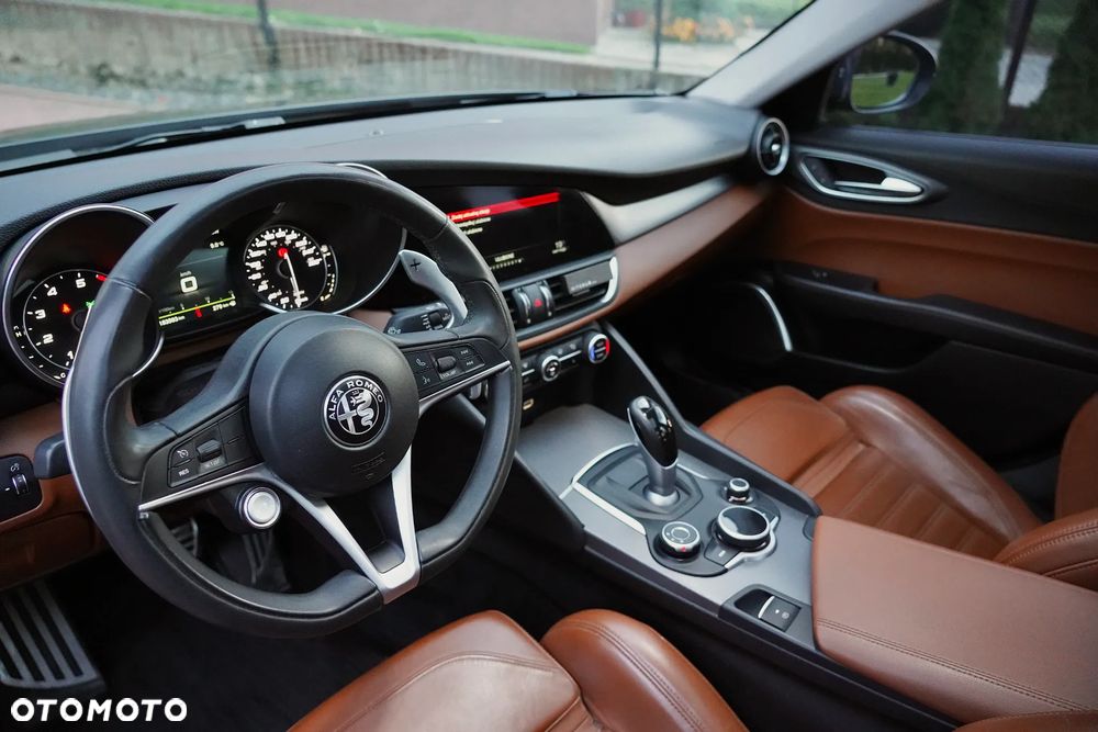 Alfa Romeo Giulia 2.0 Turbo TI Q4 - 29