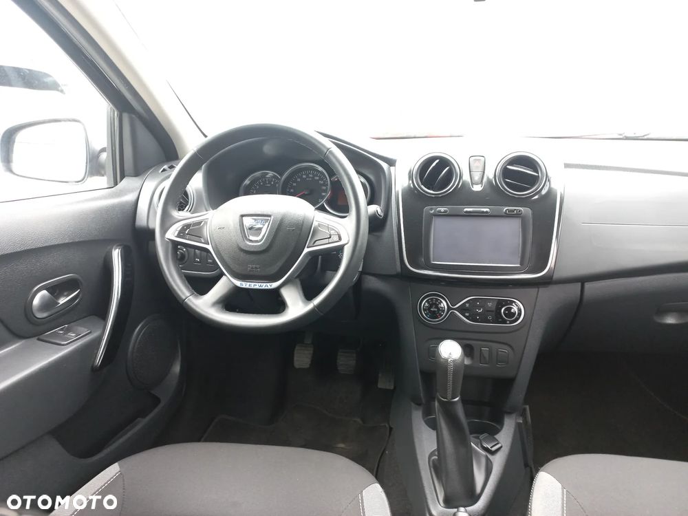Dacia Sandero Stepway TCe 90 (S&S) Celebration - 17