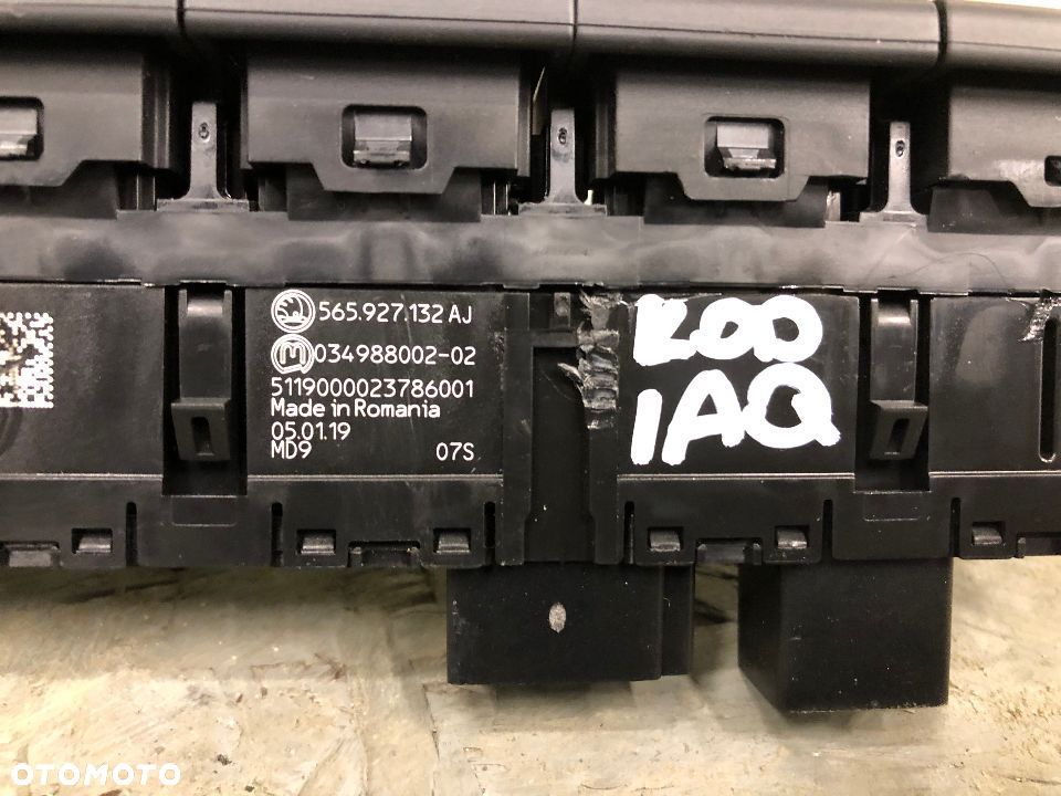SKODA KODIAQ 2016-> PANEL PRZYCISK AWARYJNYCH 565927132AJ - 2
