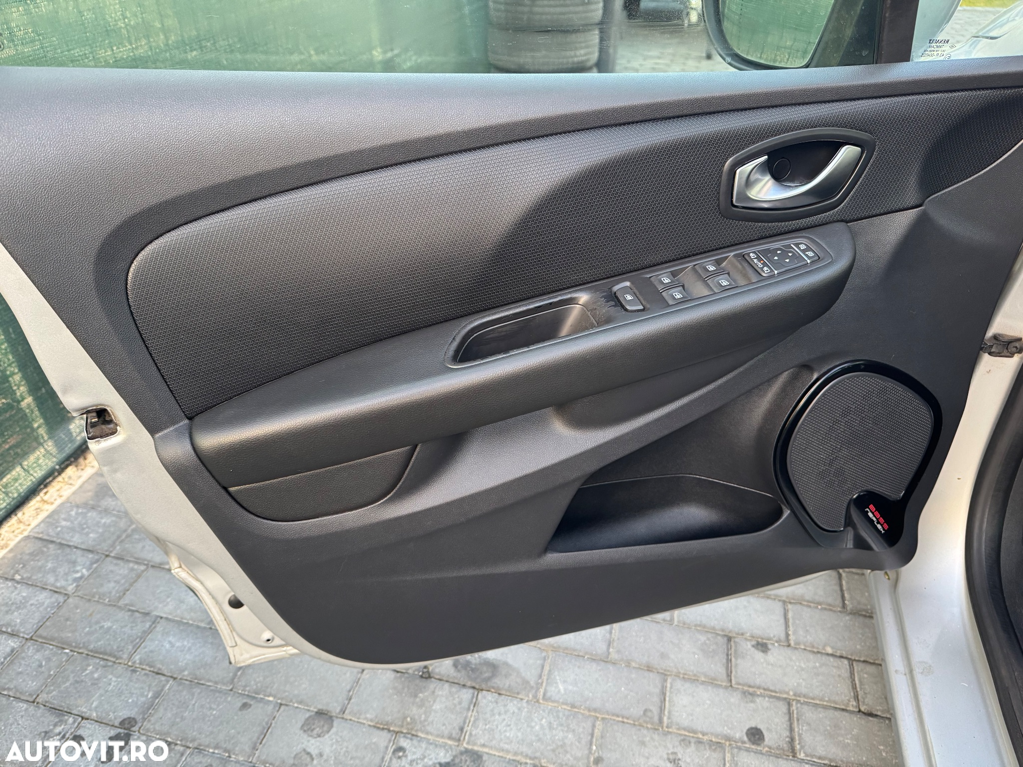 Renault Clio (Energy) dCi 90 Bose Edition - 21