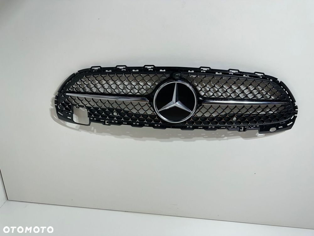 Mercedes-Benz C W206 AMG Grill Atrapa górna chłodnicy A2068882100