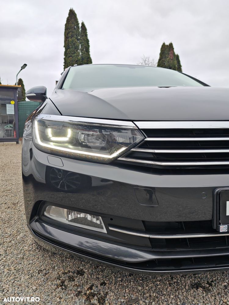 Volkswagen Passat - 38