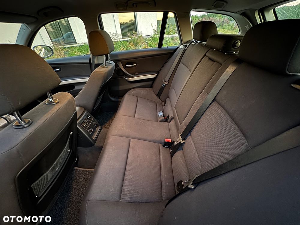 BMW Seria 3 316i - 7
