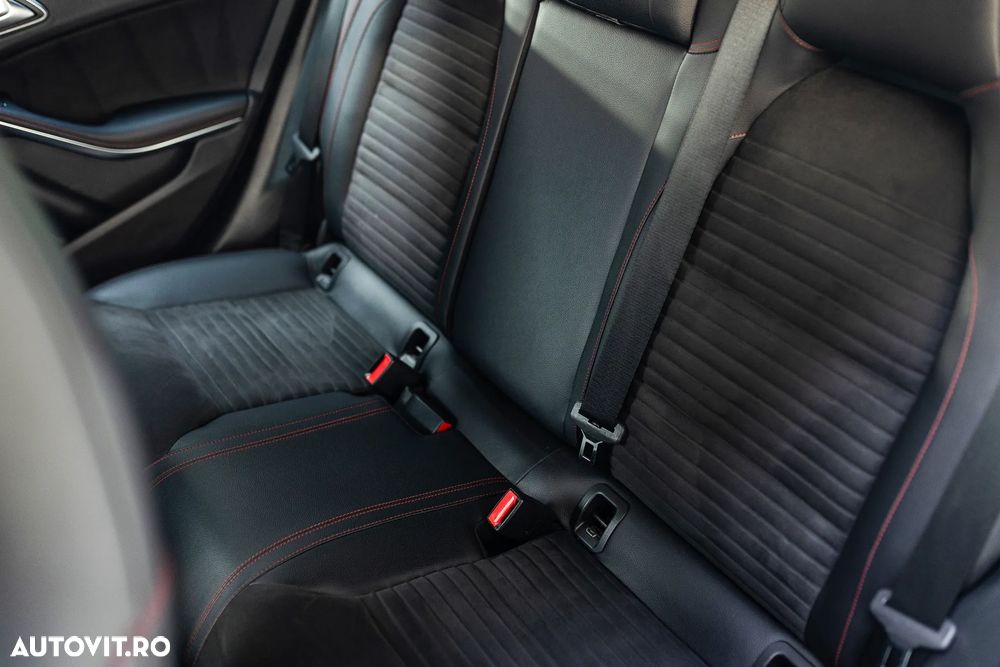 Mercedes-Benz CLA 200 d Shooting Brake 7G-DCT AMG Line - 15