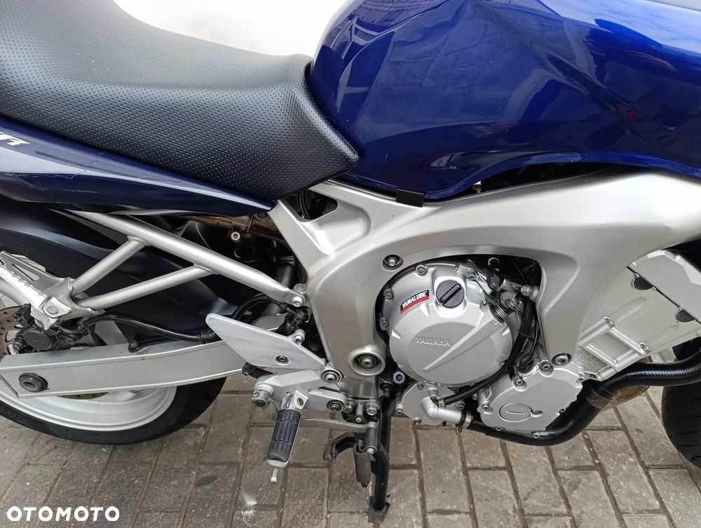 Yamaha FZ6 - 25