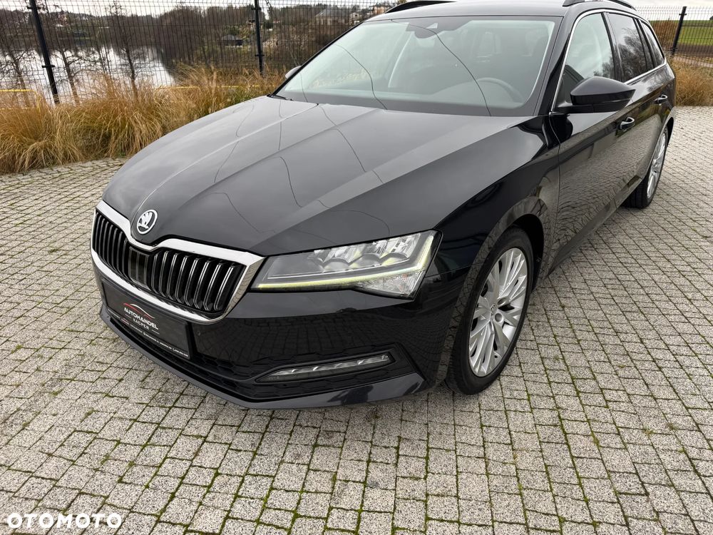 Skoda Superb 2.0 TDI DSG Ambition - 2