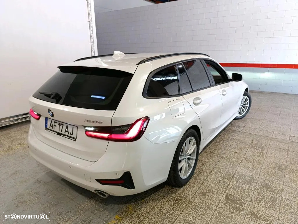 BMW 330 e Touring Corporate Edition Auto - 2
