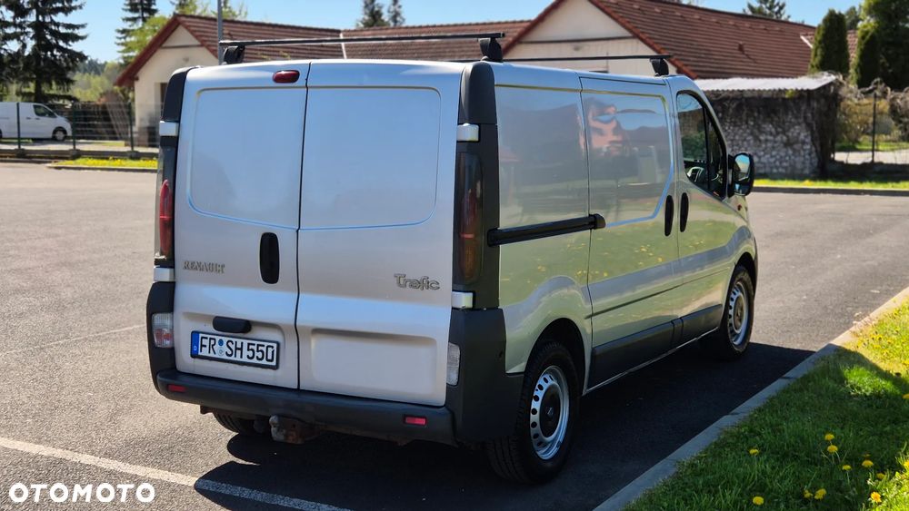 Renault Trafic - 17