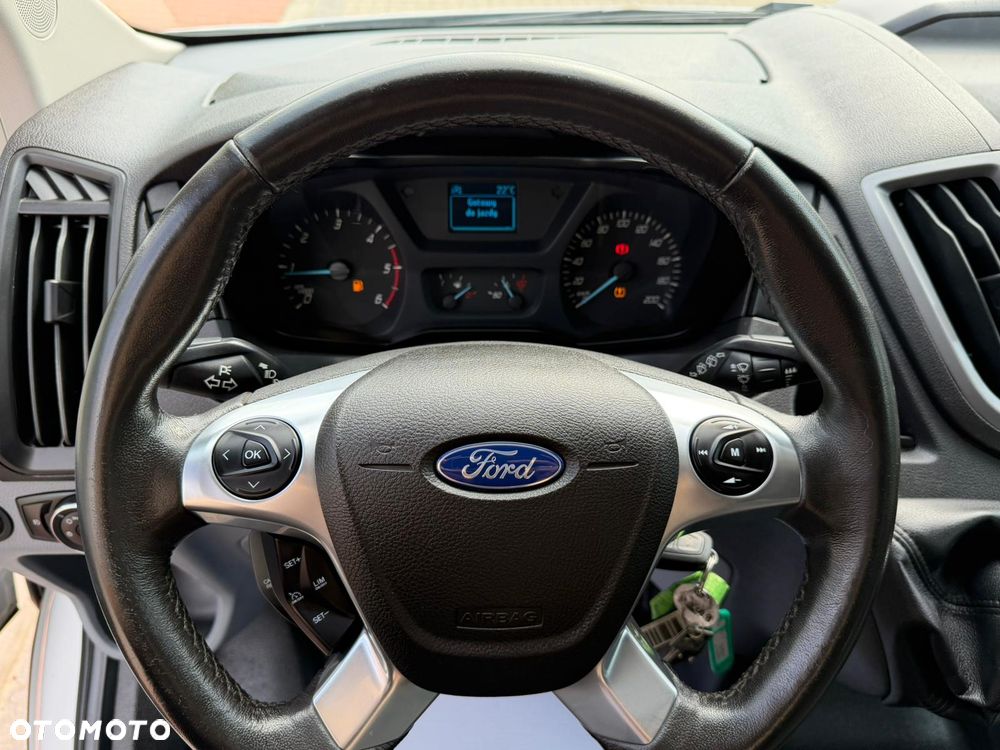 Ford Transit - 12