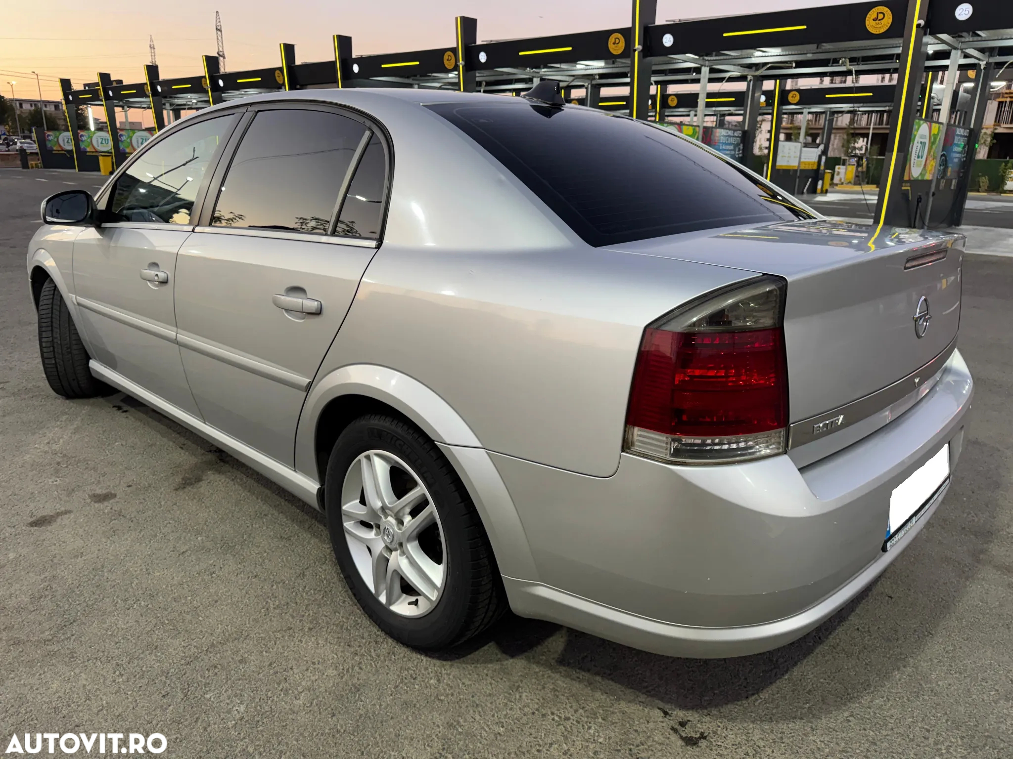 Opel Vectra 1.8i Elegance - 2