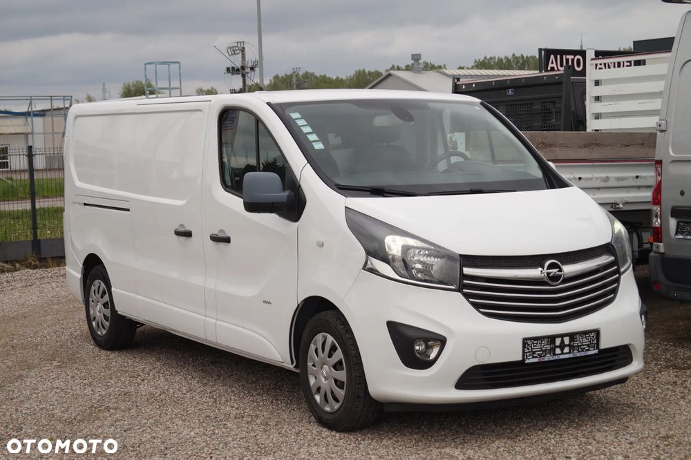 Opel Vivaro - 10