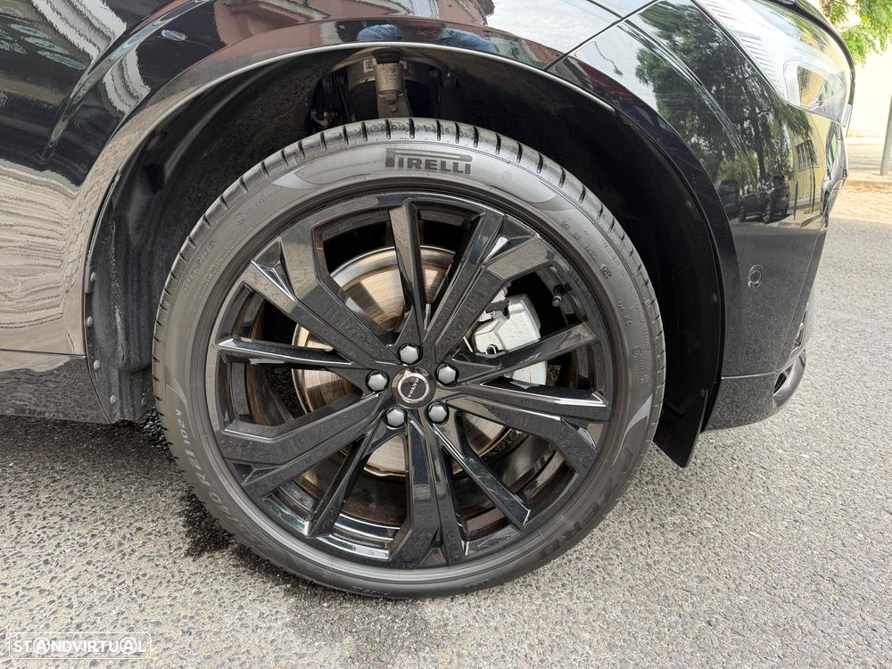 Volvo XC 60 T6 AWD Recharge Plus Black Edition - 17