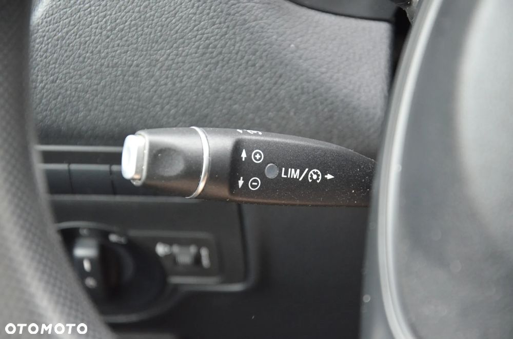 Mercedes-Benz Vito - 21