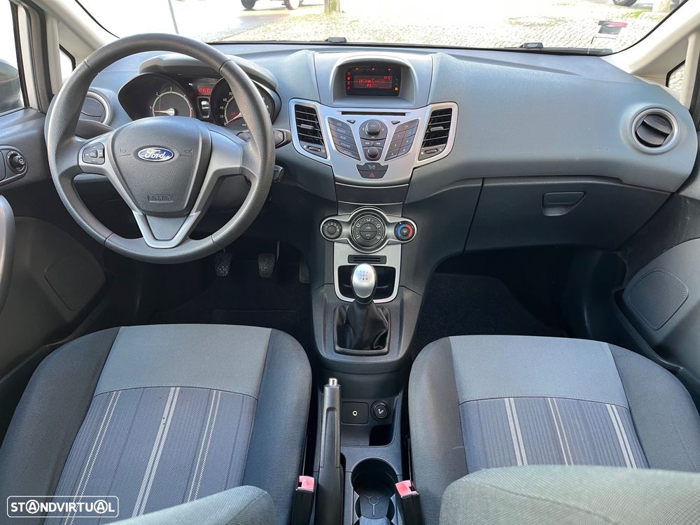 Ford Fiesta 1.4 TDCI Ambiente - 6