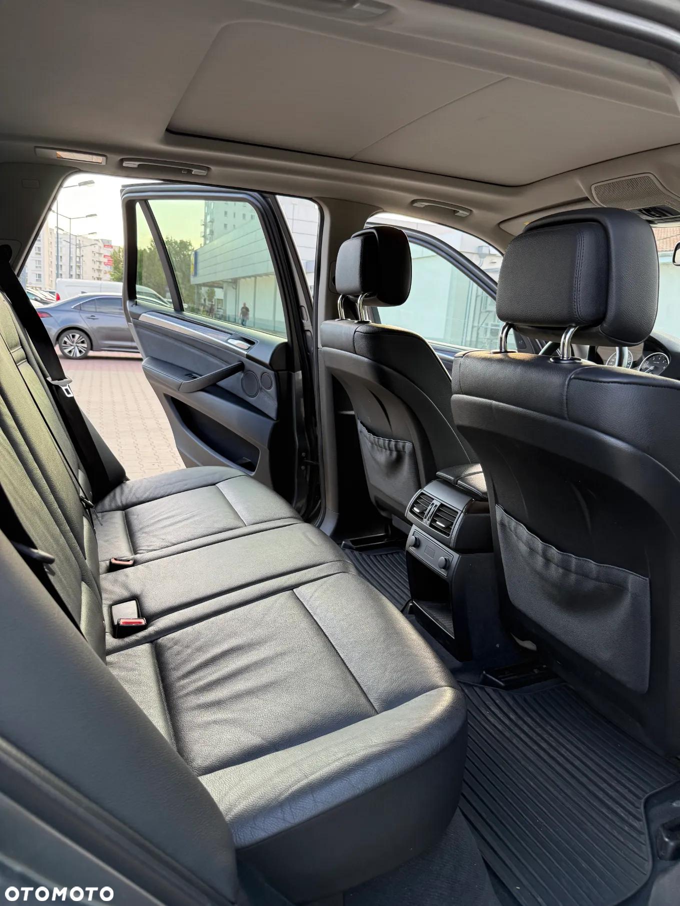 BMW X5 xDrive35i - 9