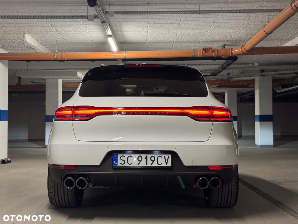 Porsche Macan - 38
