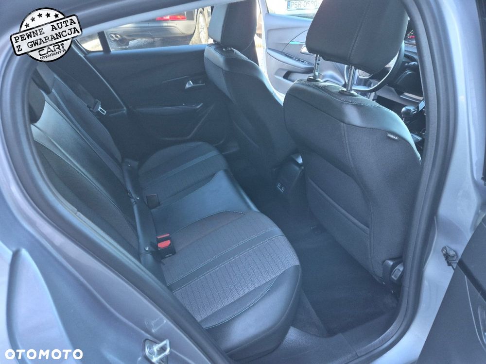 Peugeot 208 - 18