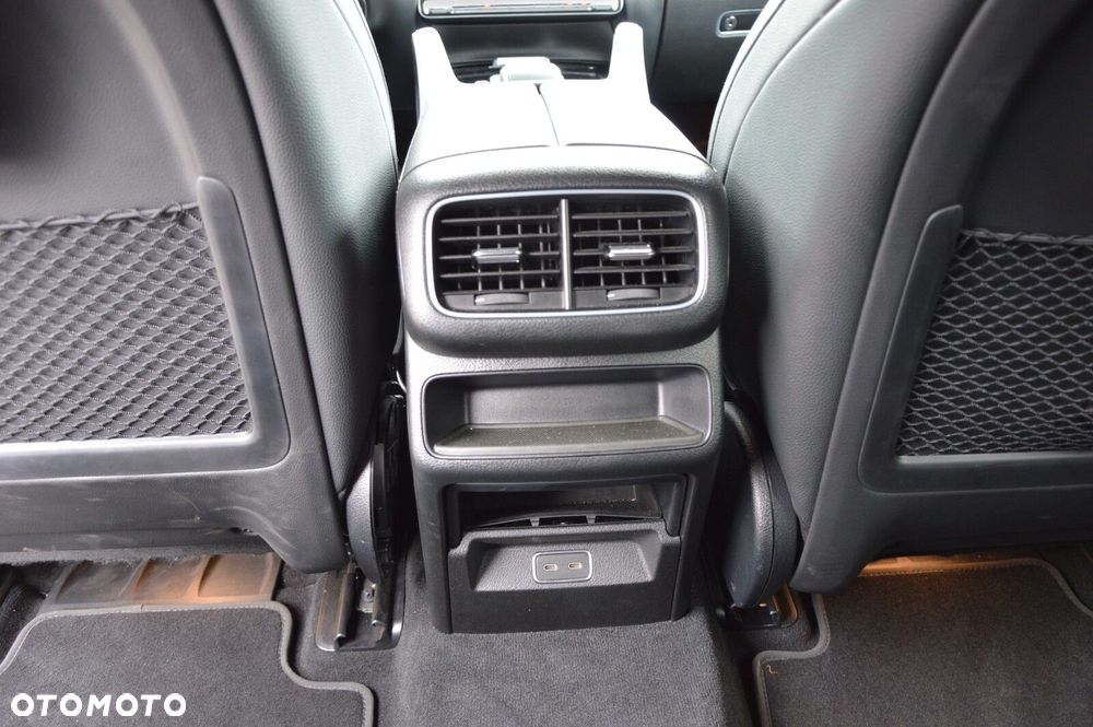 Mercedes-Benz GLE - 22