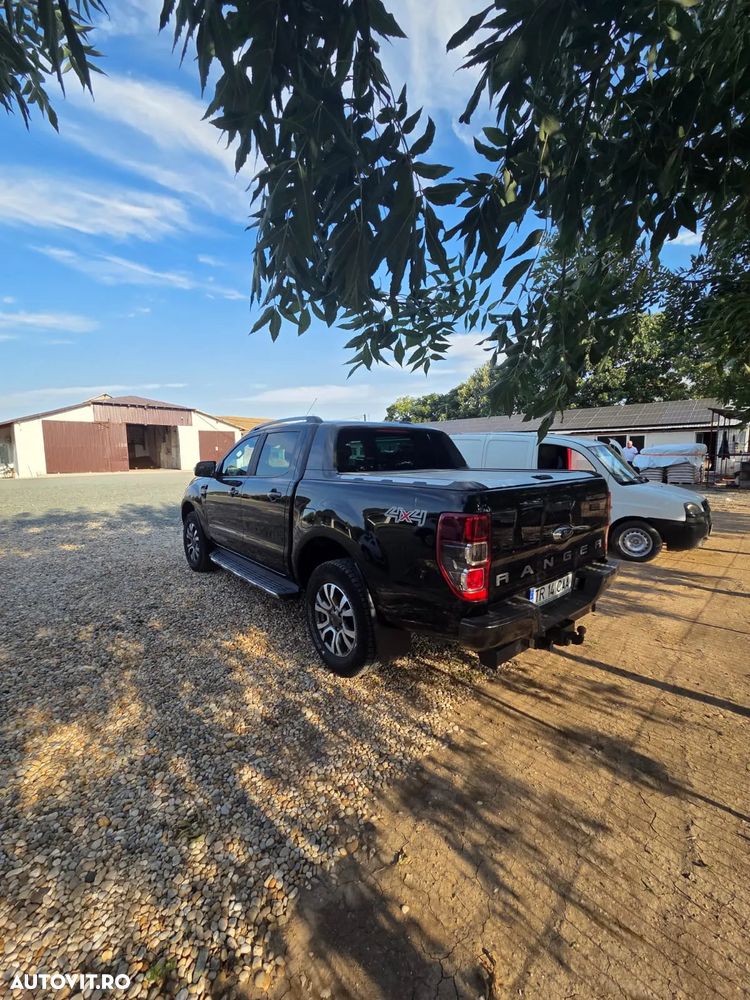 Ford Ranger 4x4 Cabina Dubla WILDTRACK Aut. - 3