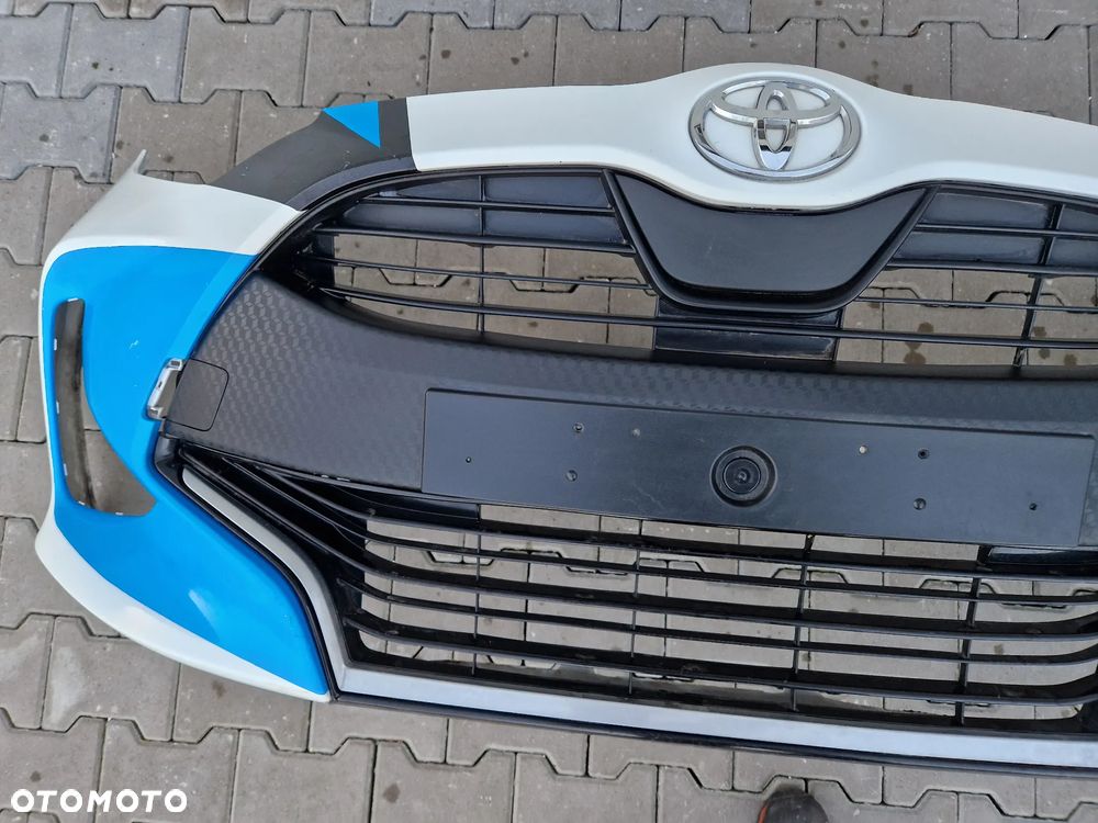 Zderzak Toyota Yaris IV 2020 - - 3