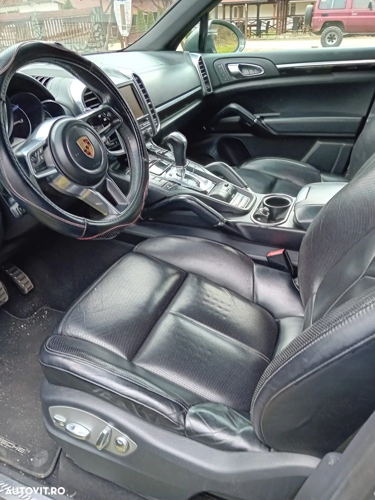 Porsche Cayenne - 3