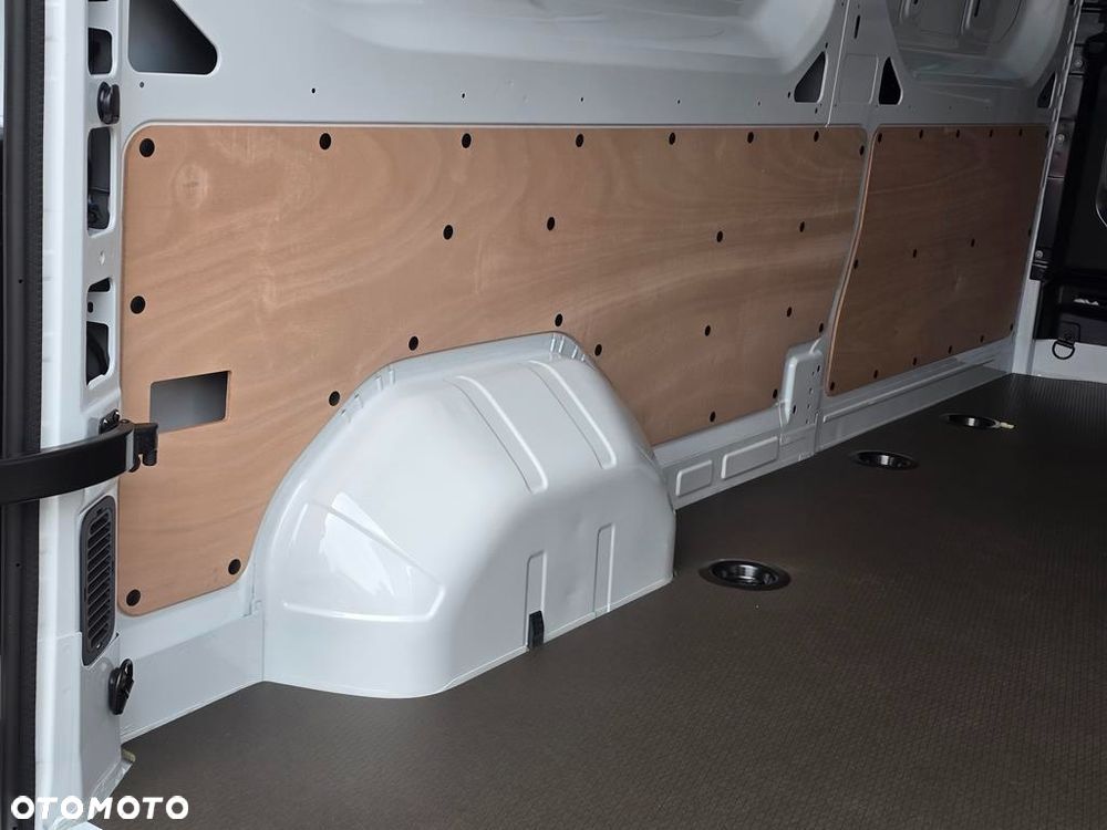 Renault Master dCi L3H2 Extra - 12