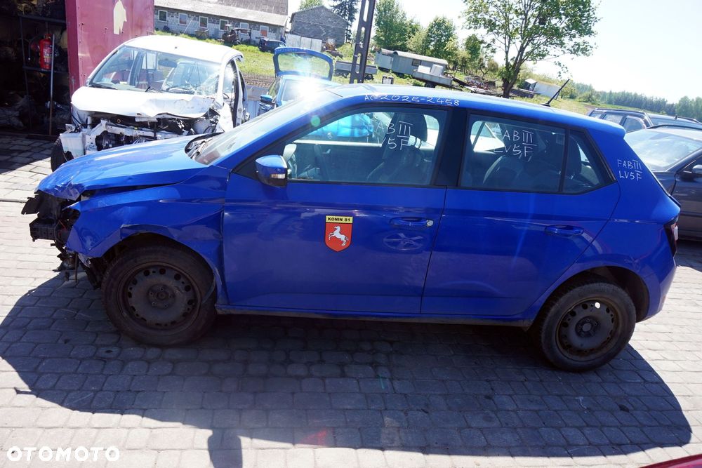SKODA FABIA III NJ5 LIFT 5D HB 2020 LV5F 1.0 12V CHYE 60KM UDB NIEBIESKI na części - 2