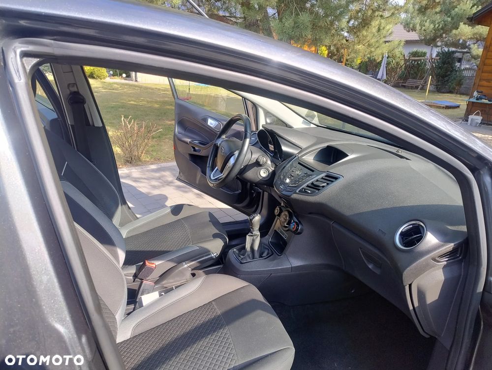 Ford Fiesta 1.0 EcoBoost STart-Stop Titanium - 10