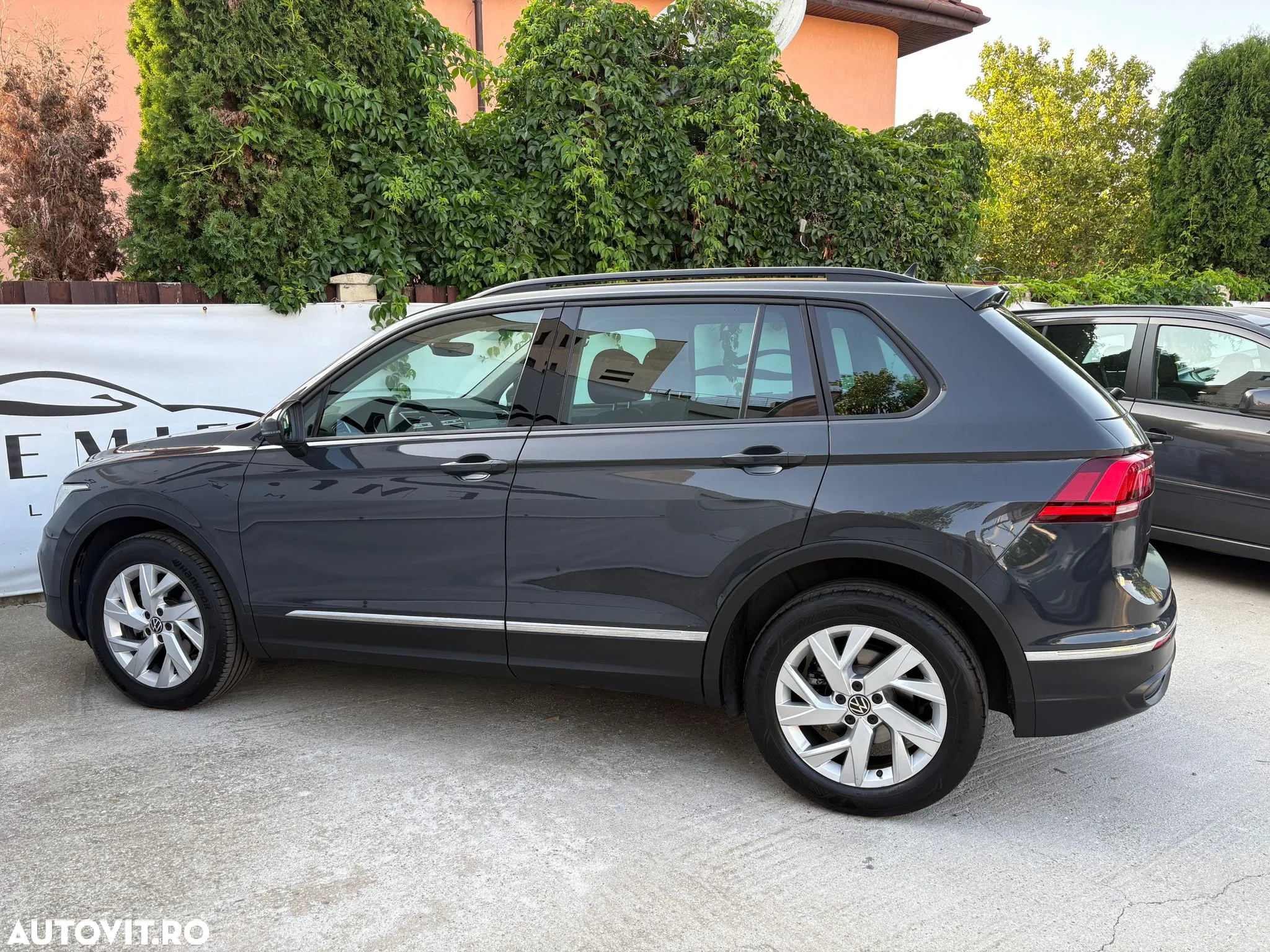 Volkswagen Tiguan 2.0 TDI SCR 4MOTION DSG IQ.DRIVE - 17