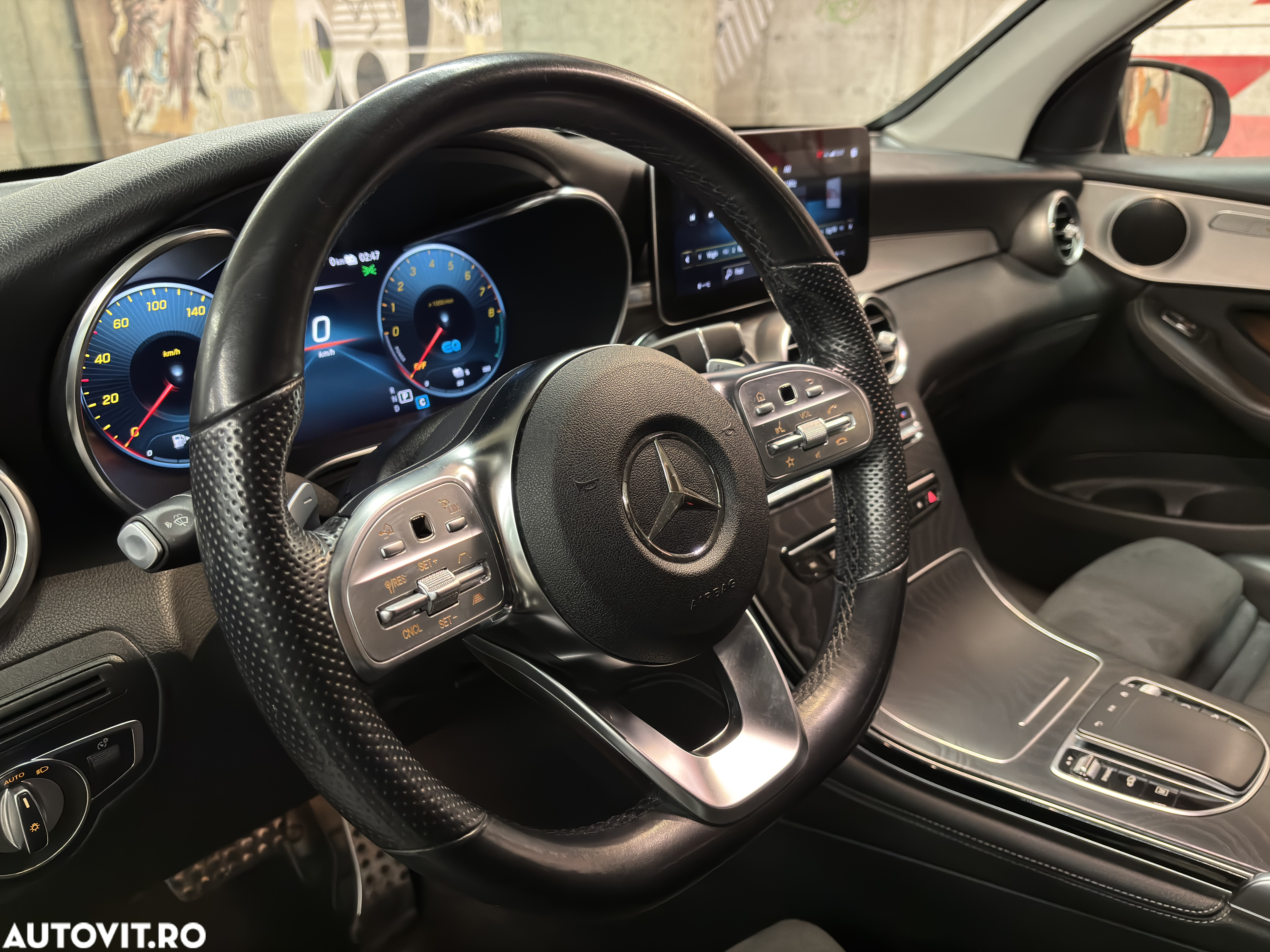 Mercedes-Benz GLC 300 e 4Matic 9G-TRONIC AMG Line Plus - 20