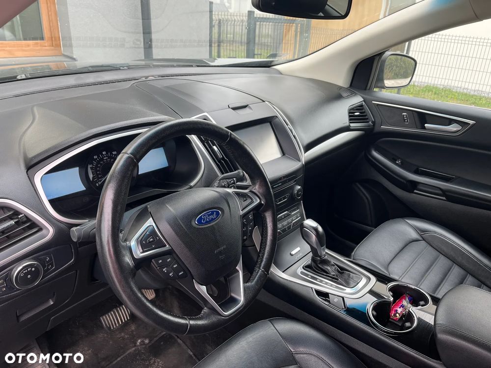 Ford Edge - 8