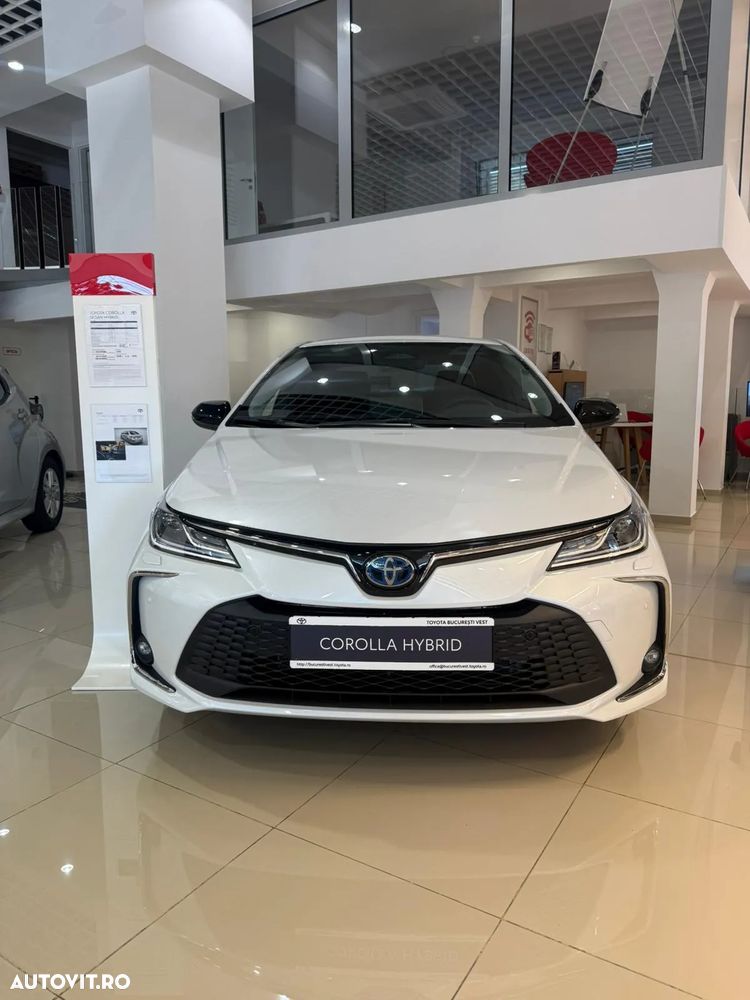 Toyota Corolla Sedan 1.8 HSD Dynamic - 3