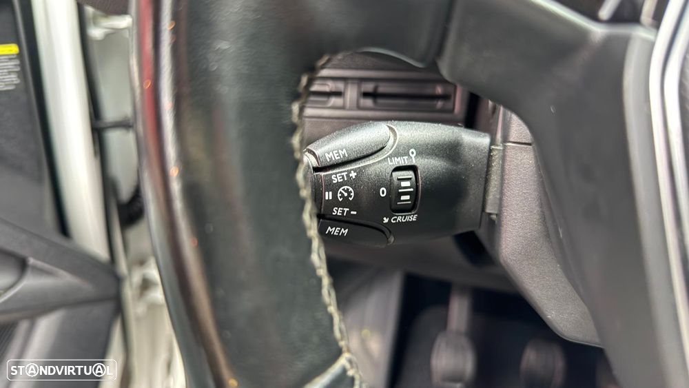 Peugeot 3008 1.2 PureTech Allure J18 - 9