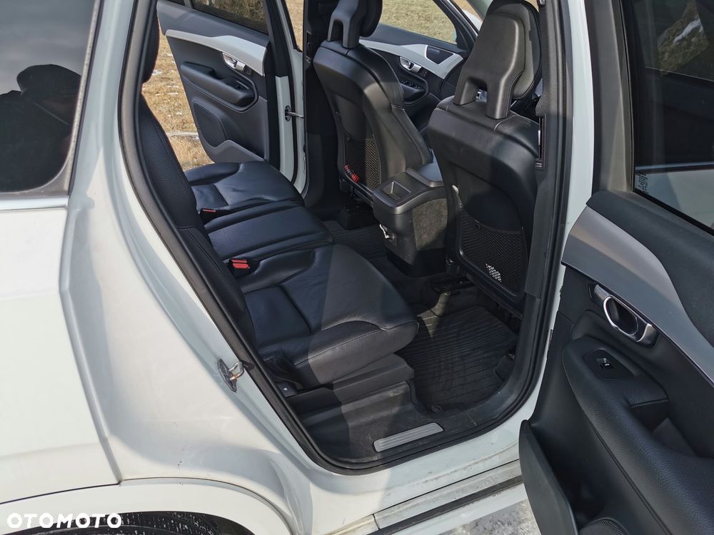 Volvo XC 90 - 10