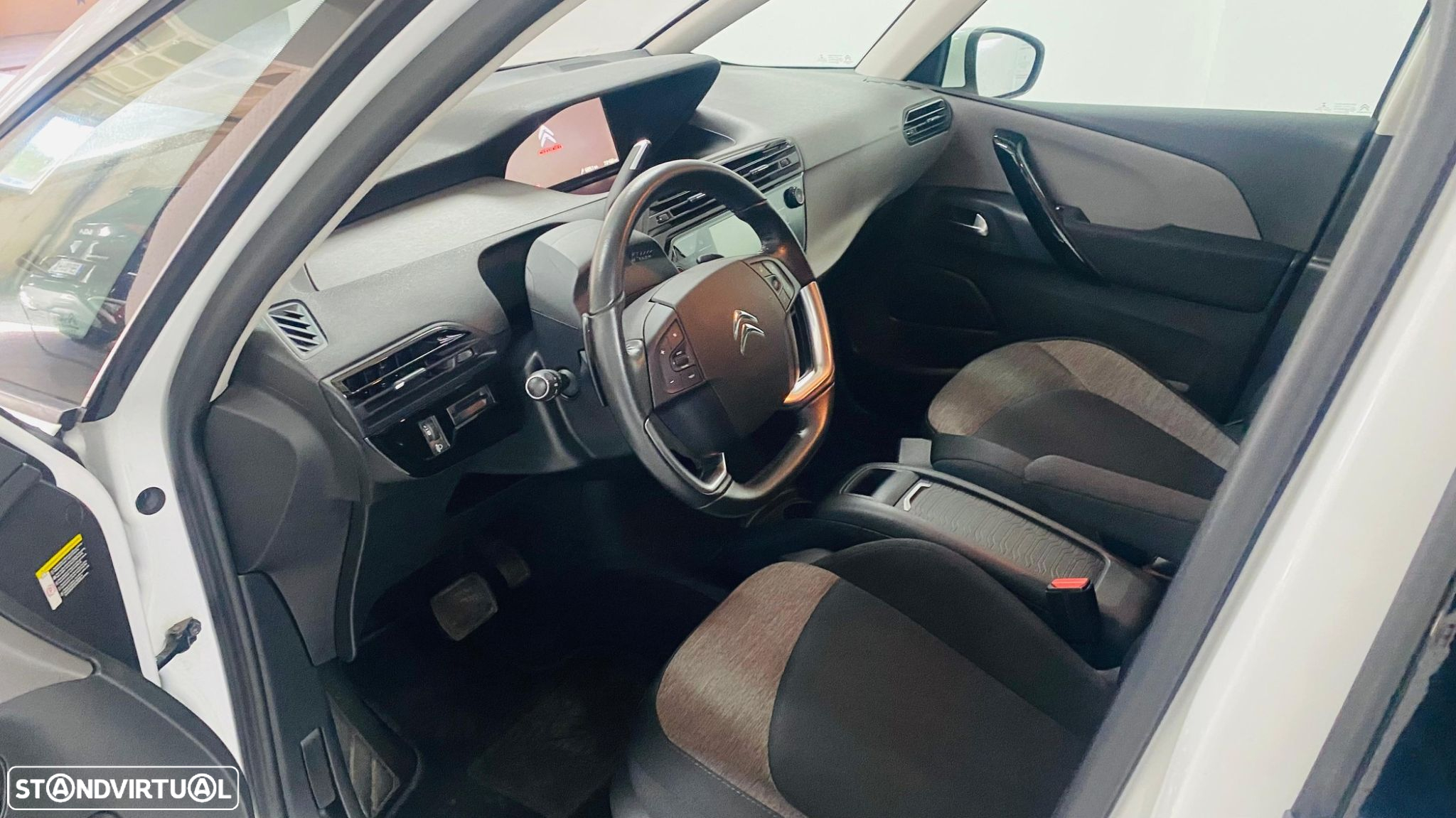 Citroën C4 Grand Picasso 1.2 PureTech Feel EAT6 - 2