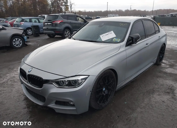 BMW Seria 3 340i xDrive Advantage