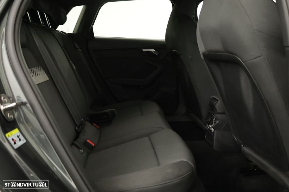 Audi A3 Sportback 45 TFSIe S line - 23